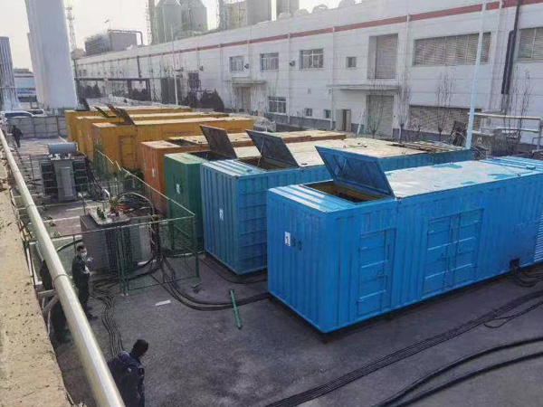杜尔伯特380V和690V电压的电缆线相同吗?